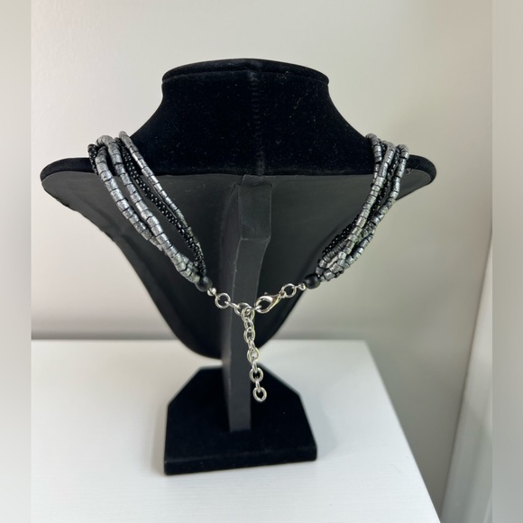 Bead, metal and mother of pearl bib, door knocker necklace. - Picture 4 of 7